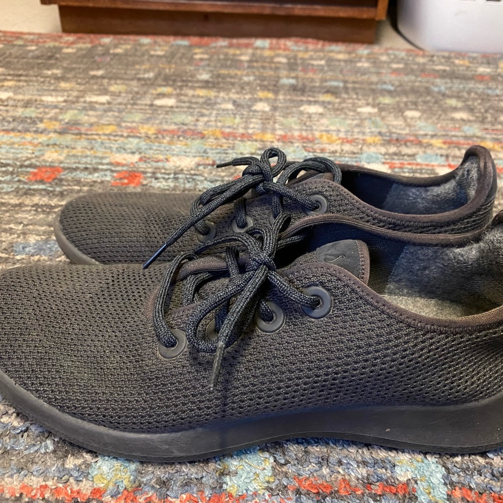 Mens Allbirds Tree Runners Size 11